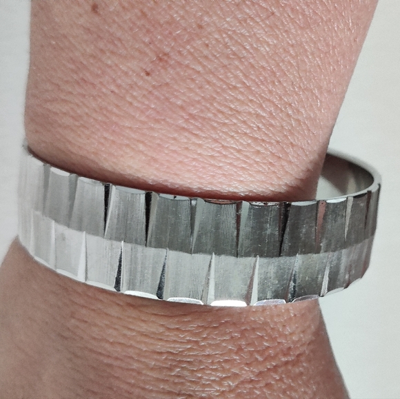 Vintage Money Wide Bangle bracelet - Picture 13 of 16